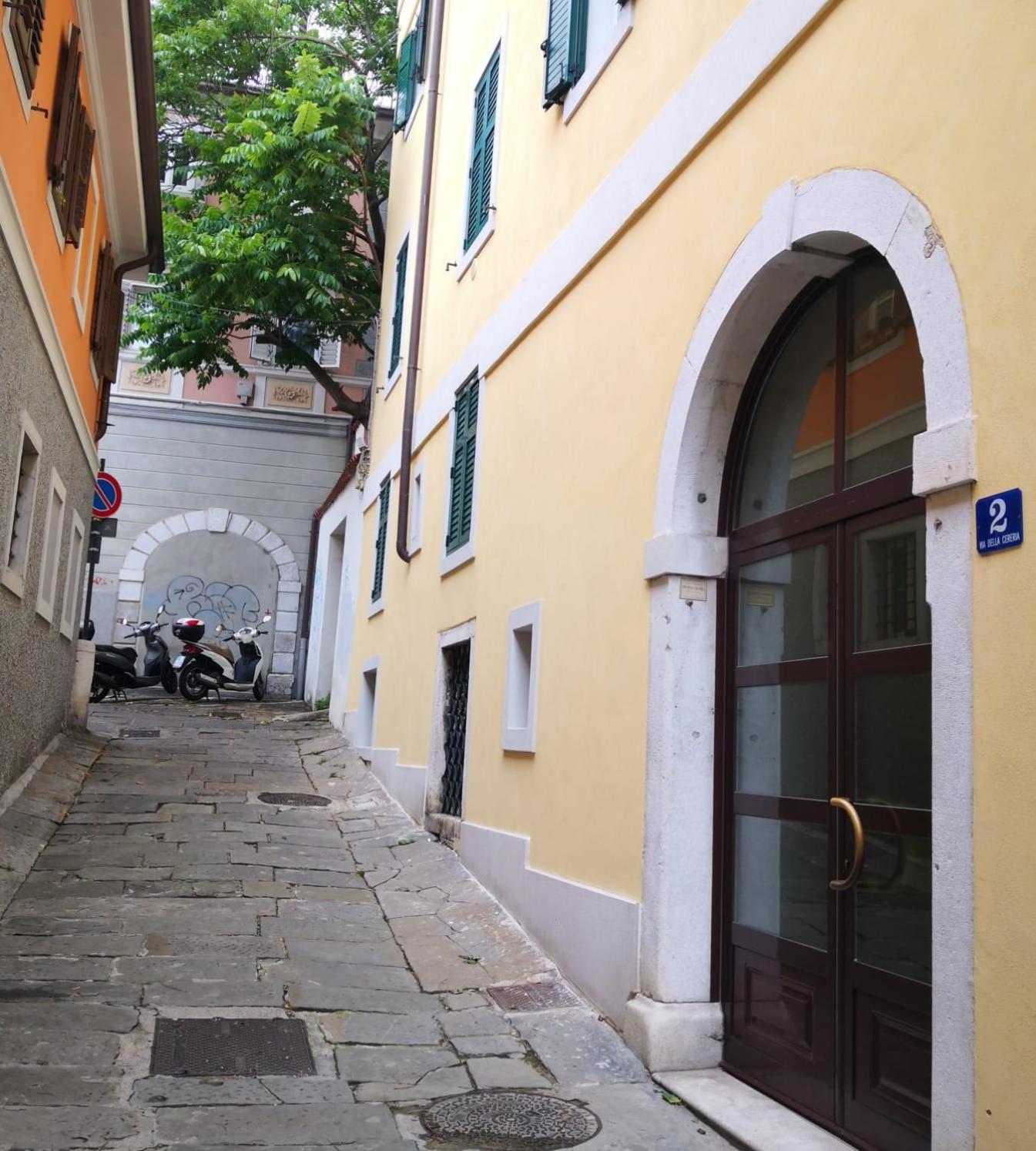 Antico Borgo Apartment Trieszt Kültér fotó